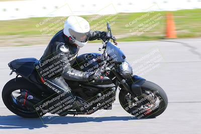 media/Jan-20-2023-Fastrack Riders (Fri) [[f2ad32aba3]]/Level 1/session 3 turn 9/
